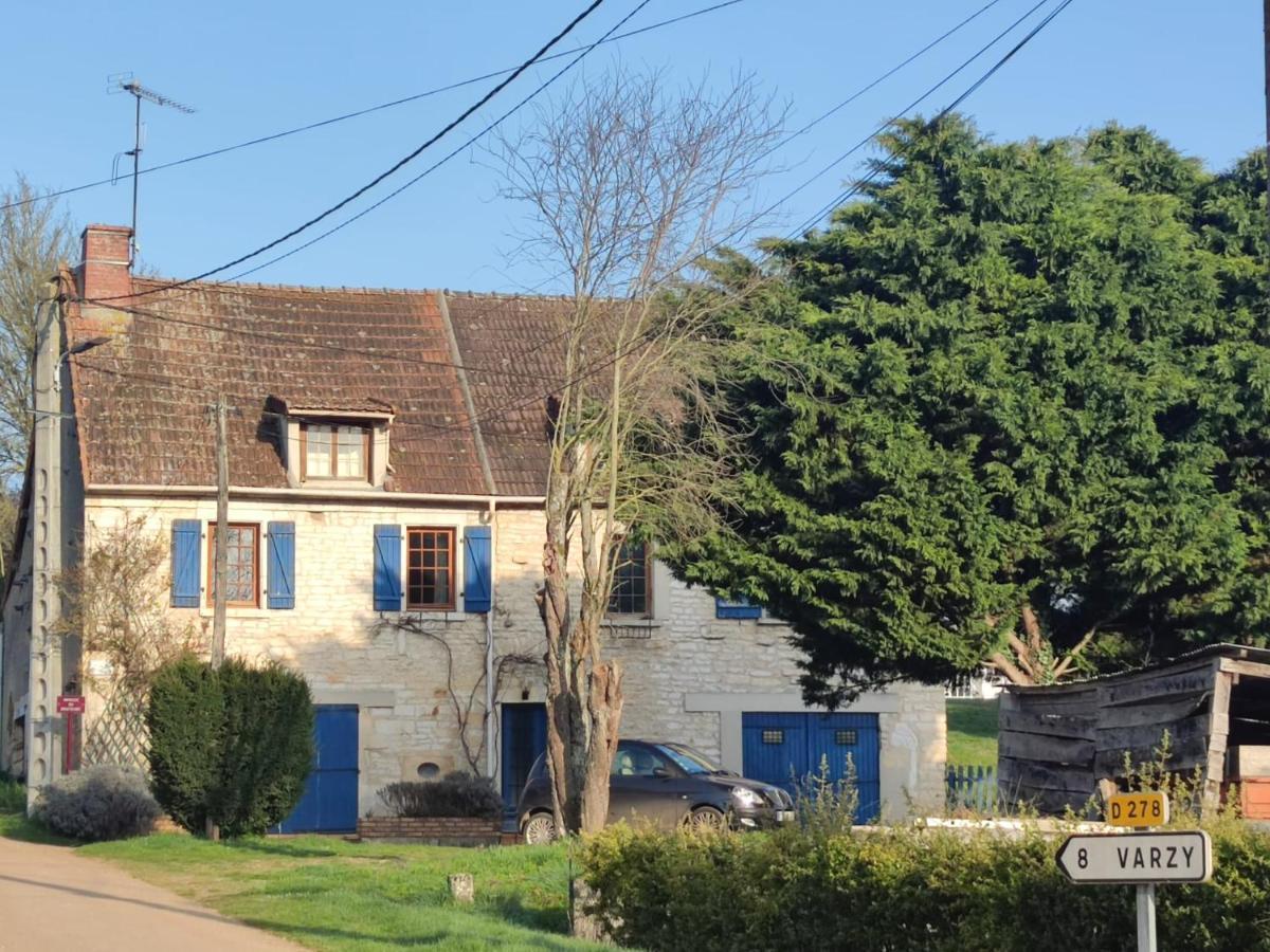 La Maison Bleue Varzy Exteriör bild