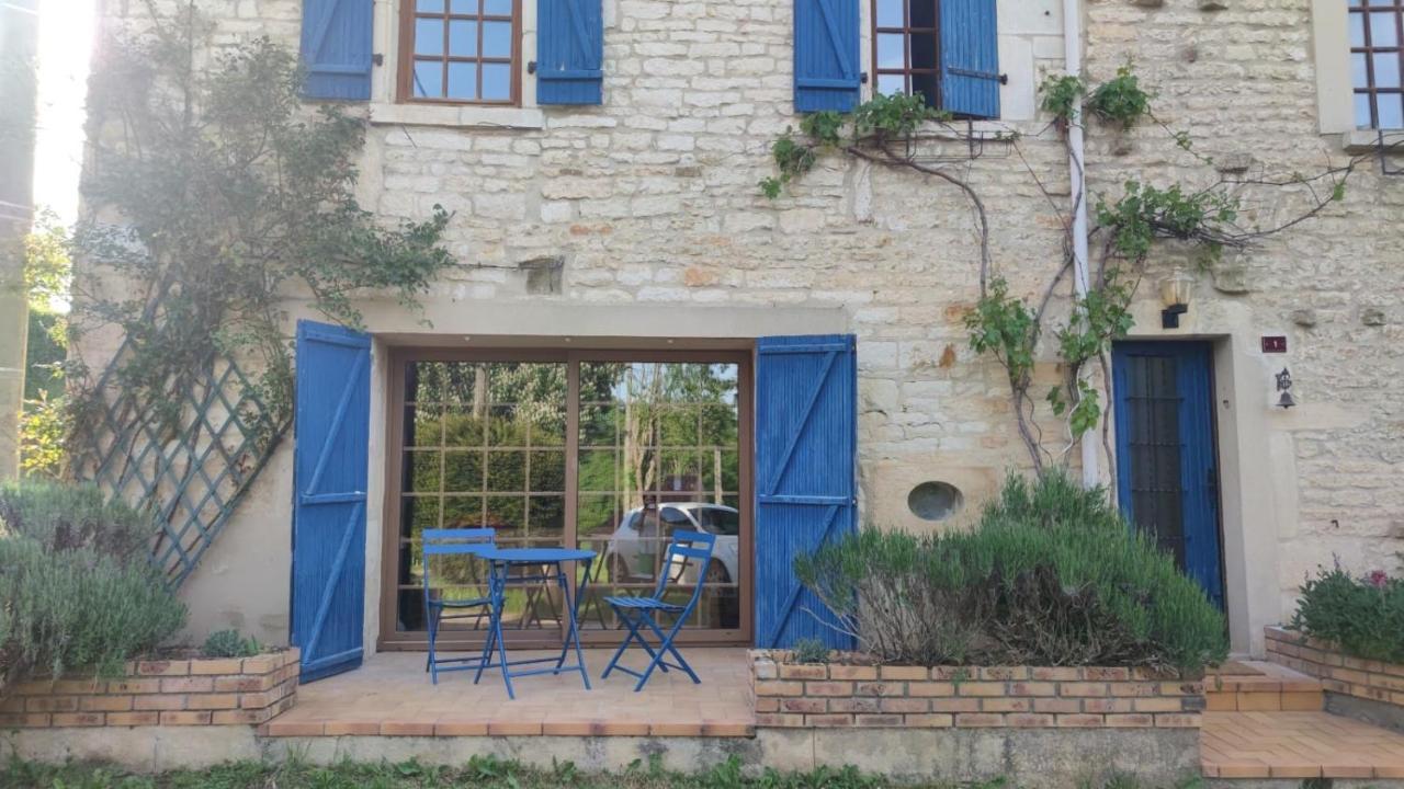 La Maison Bleue Varzy Exteriör bild